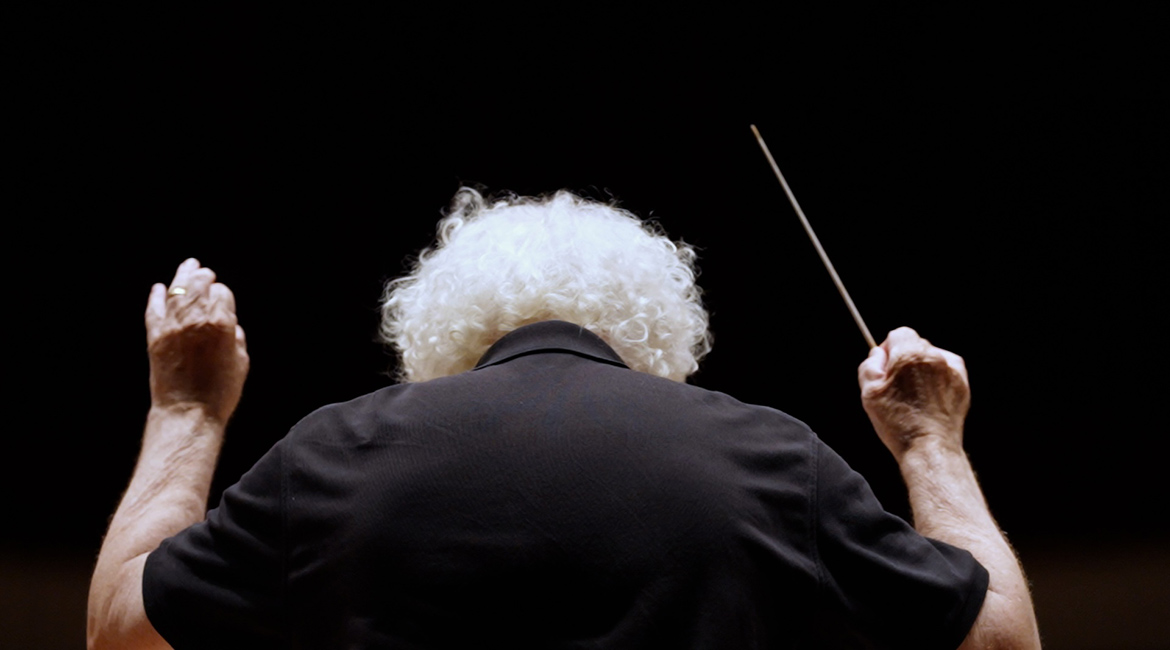 SIMON RATTLE – VOM GLÜCK DES DIRIGIERENS © Paulus Mueller-Hahl / Kick Film